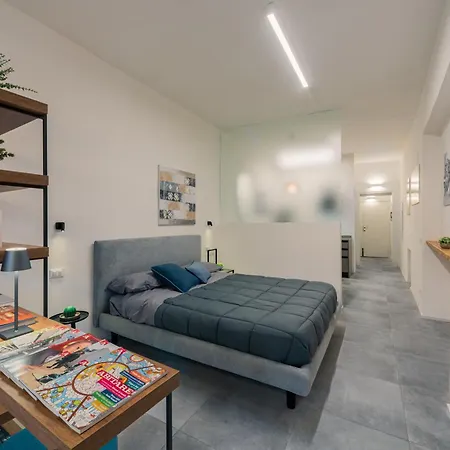 Guesthost - Stylish Loft Near Piazza Del Campo *