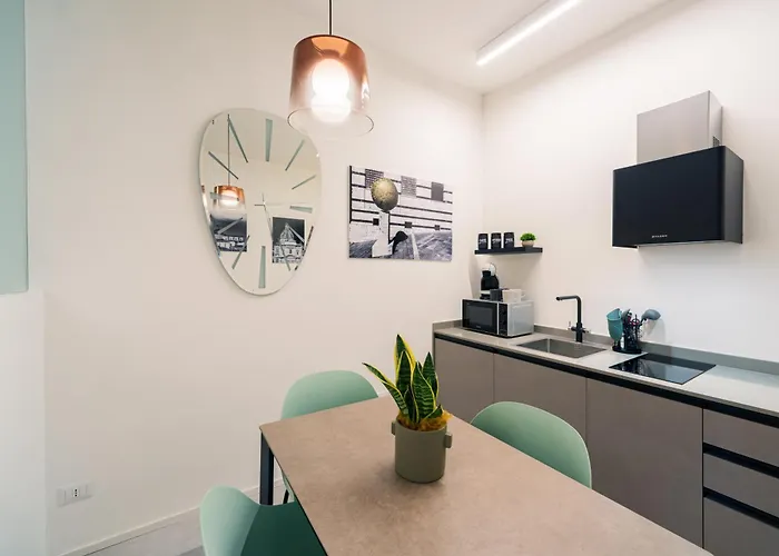 Guesthost - Stylish Loft Near Piazza Del Campo Апартаменти Сієна