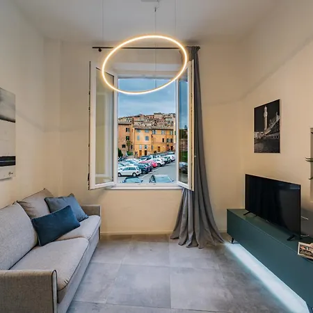 Guesthost - Stylish Loft Near Piazza Del Campo * シエーナ