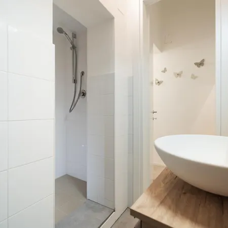 Guesthost - Stylish Loft Near Piazza Del Campo アパート